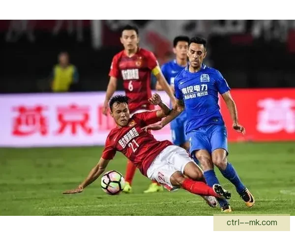 费南多在中超联赛最新一轮比赛中展现爆发力助力中国队大胜 费南多在中超联赛最新一轮比赛中展现爆发力助力中国队大胜